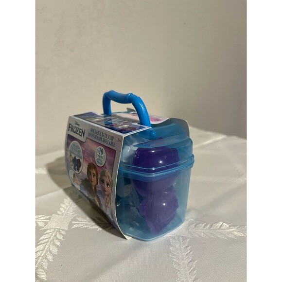 "Disney Frozen Moldable Bath Soap Kit with 3 Cutters and 10 Pieces" - Picture 5 of 7
